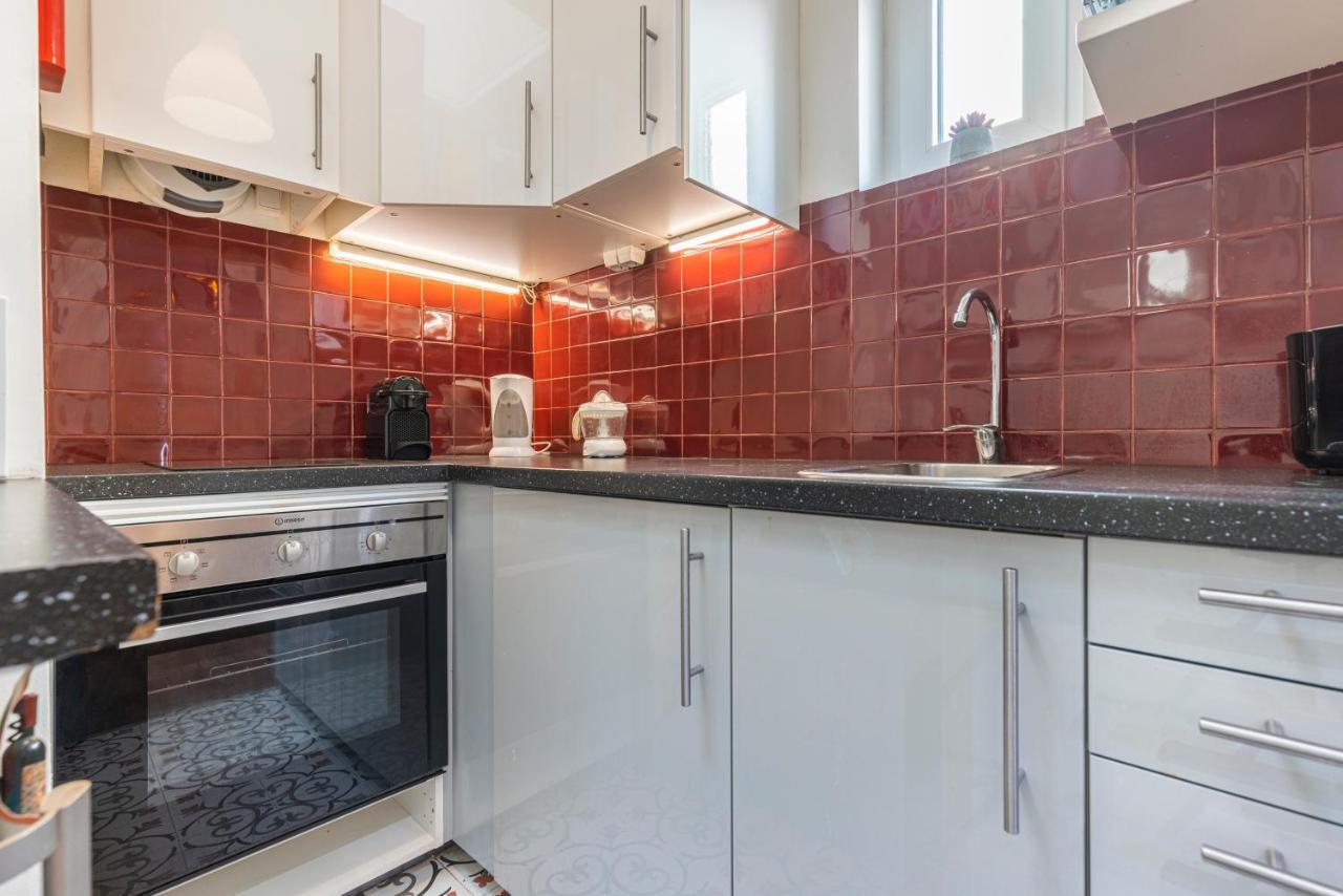 Alfama 2Bdr Duplex Apartment W/ Balcony By Lovelystay Lisboa Eksteriør billede