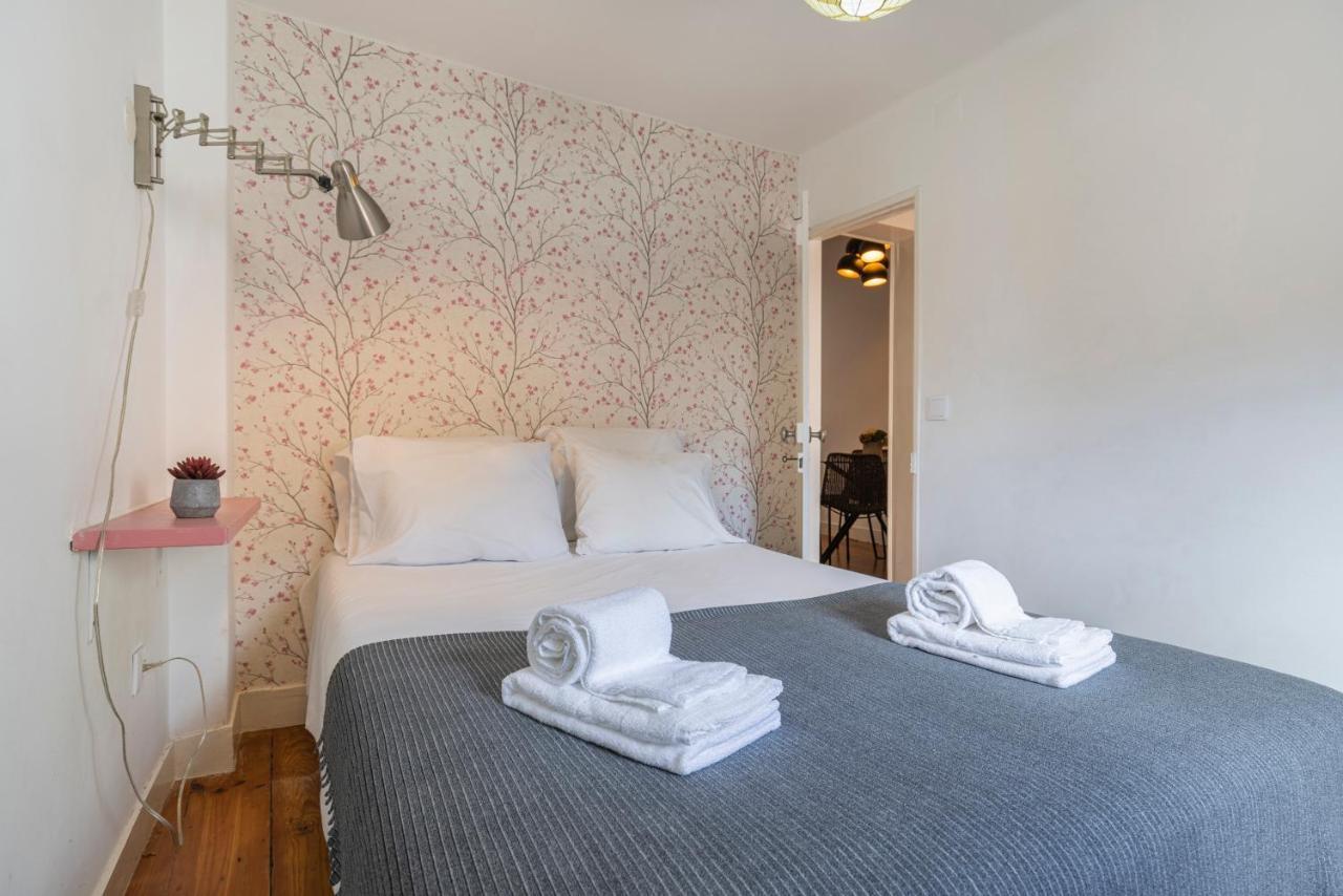 Alfama 2Bdr Duplex Apartment W/ Balcony By Lovelystay Lisboa Eksteriør billede