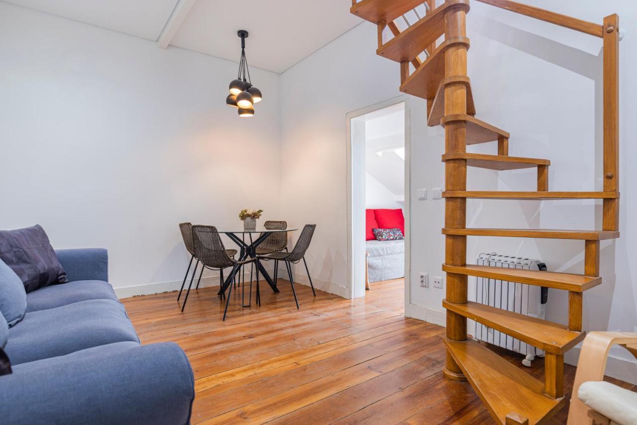 Alfama 2Bdr Duplex Apartment W/ Balcony By Lovelystay Lisboa Eksteriør billede