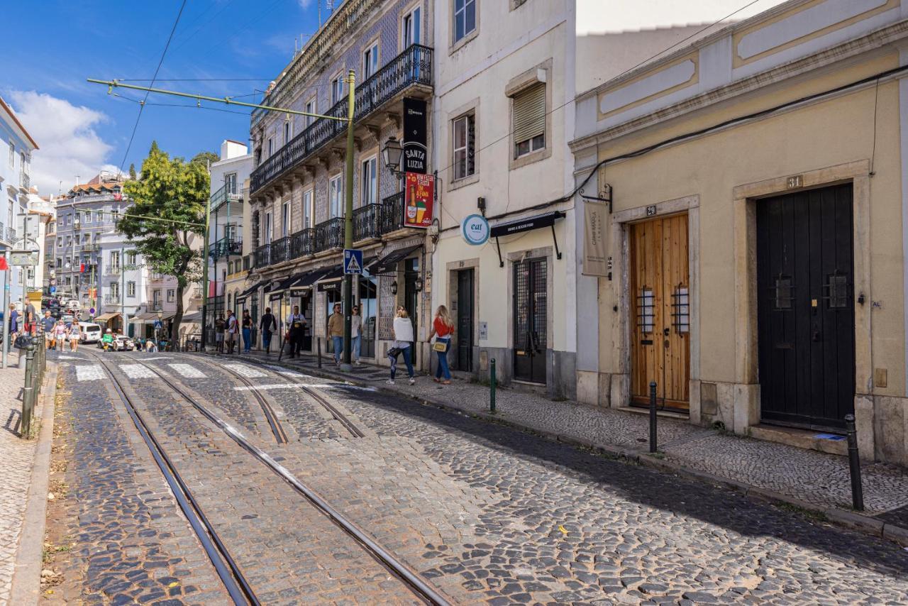 Alfama 2Bdr Duplex Apartment W/ Balcony By Lovelystay Lisboa Eksteriør billede