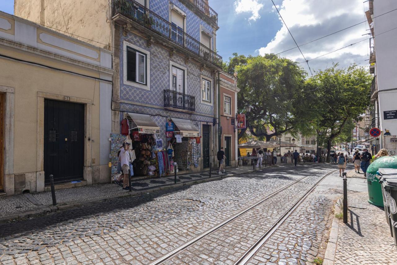 Alfama 2Bdr Duplex Apartment W/ Balcony By Lovelystay Lisboa Eksteriør billede